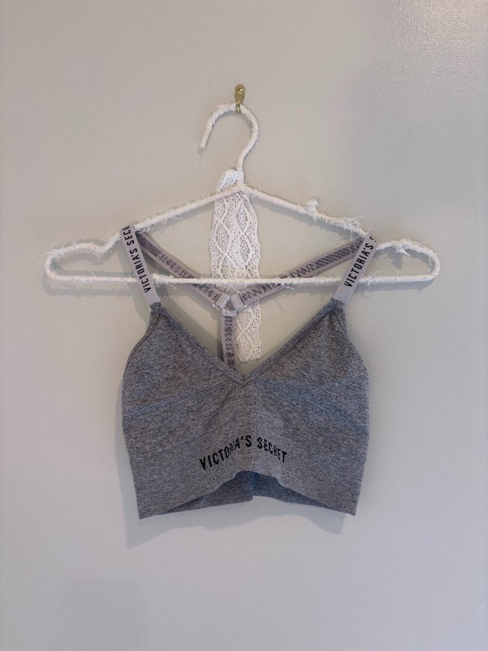 Victoria's Secret Gray Seamless Logo Bralette Sports Bra Size XS